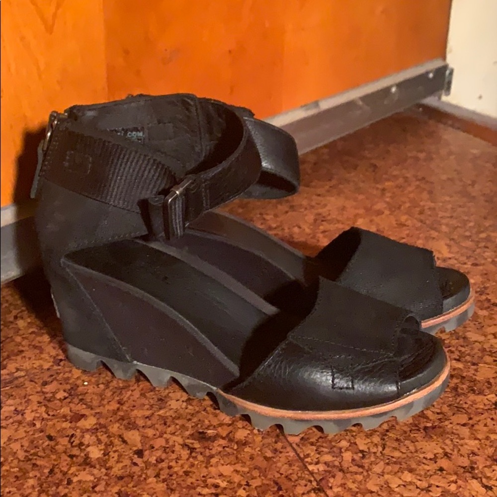 Joanie wedge sandal
